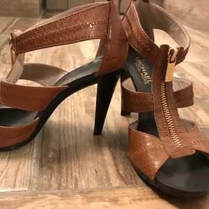 Micheal Kors heels size 6